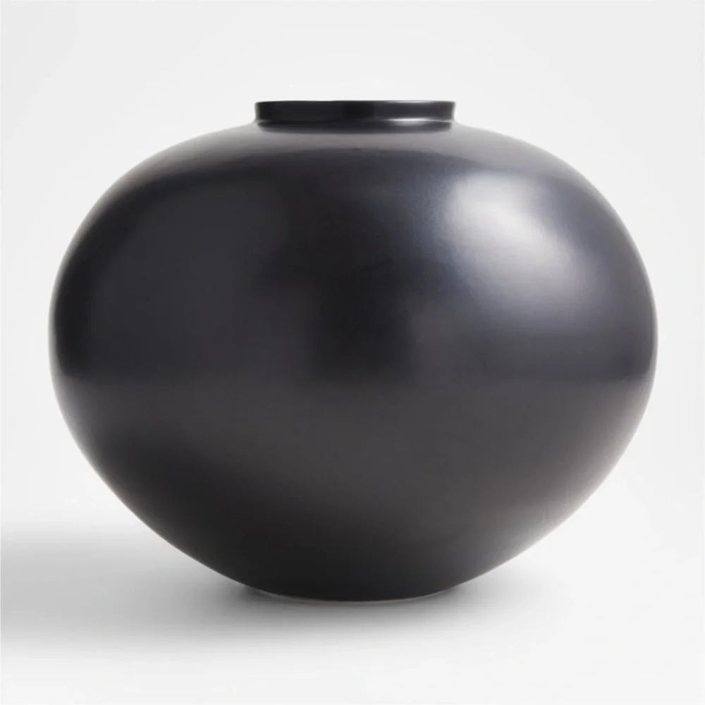 CRATE&BARREL NWT Jimena black round vase -10.4”h